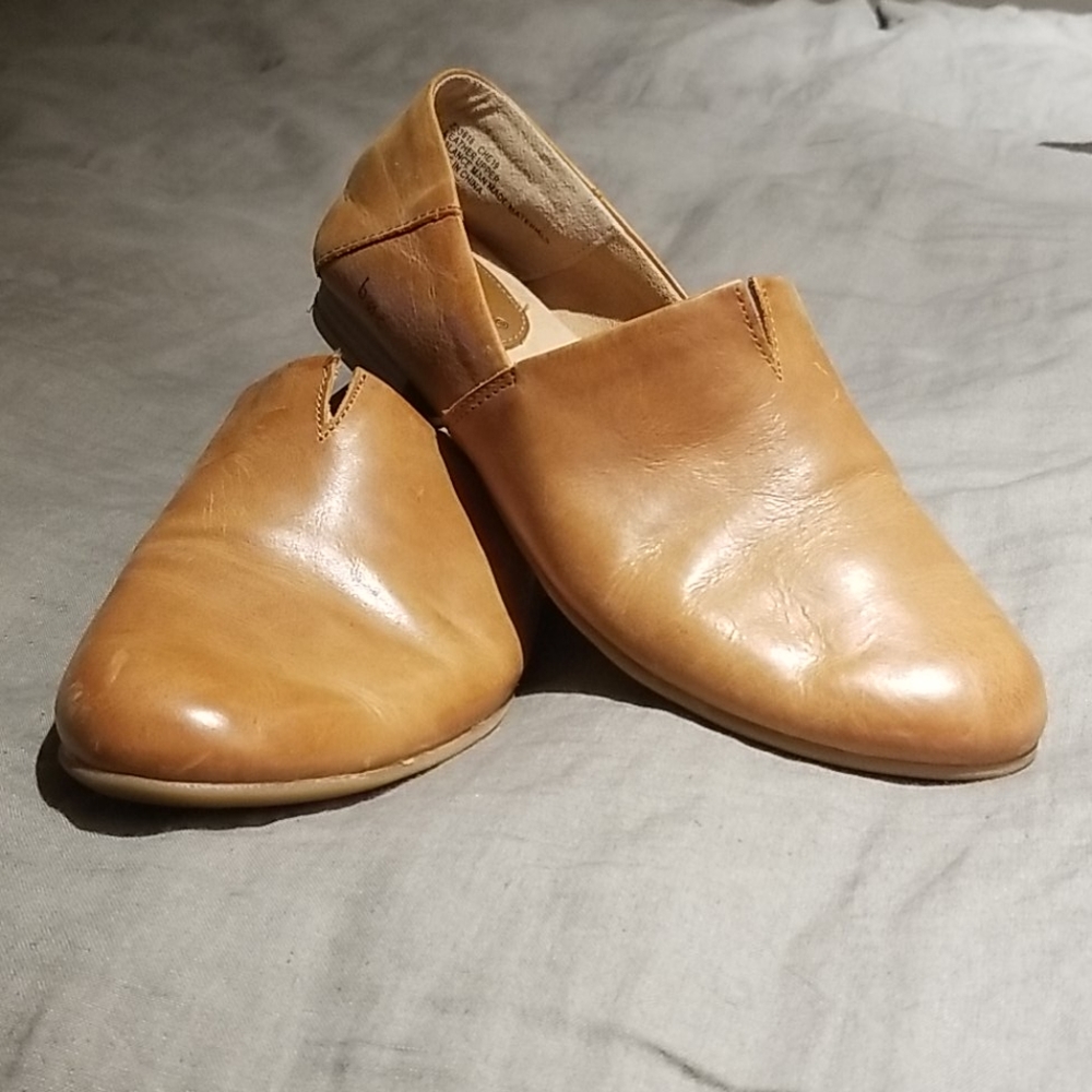 Women's Flats